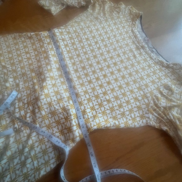 Patterned Dress - Picture 7 of 9